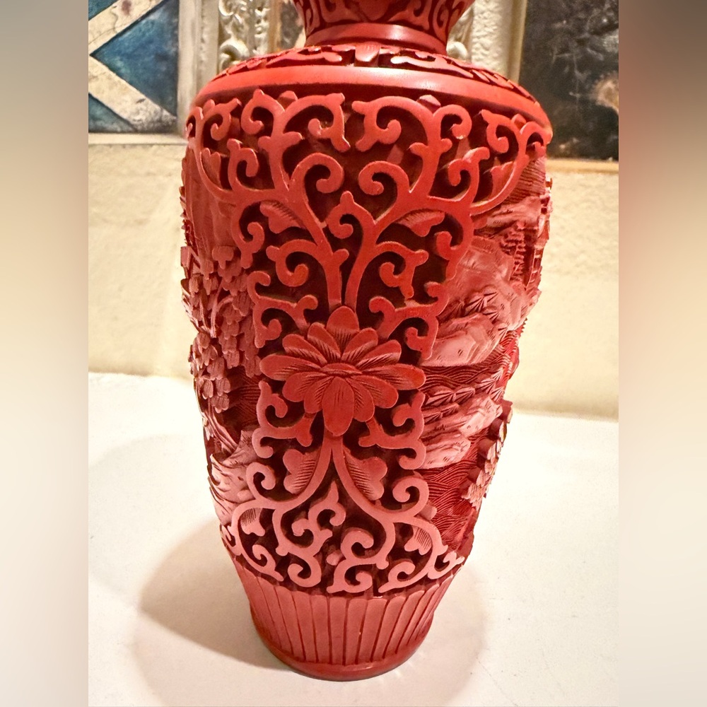 Vintage Chinese Cinnabar Lacquer Vase Hand-Carved Landscape Scene, Blue Enamel - Picture 3 of 7